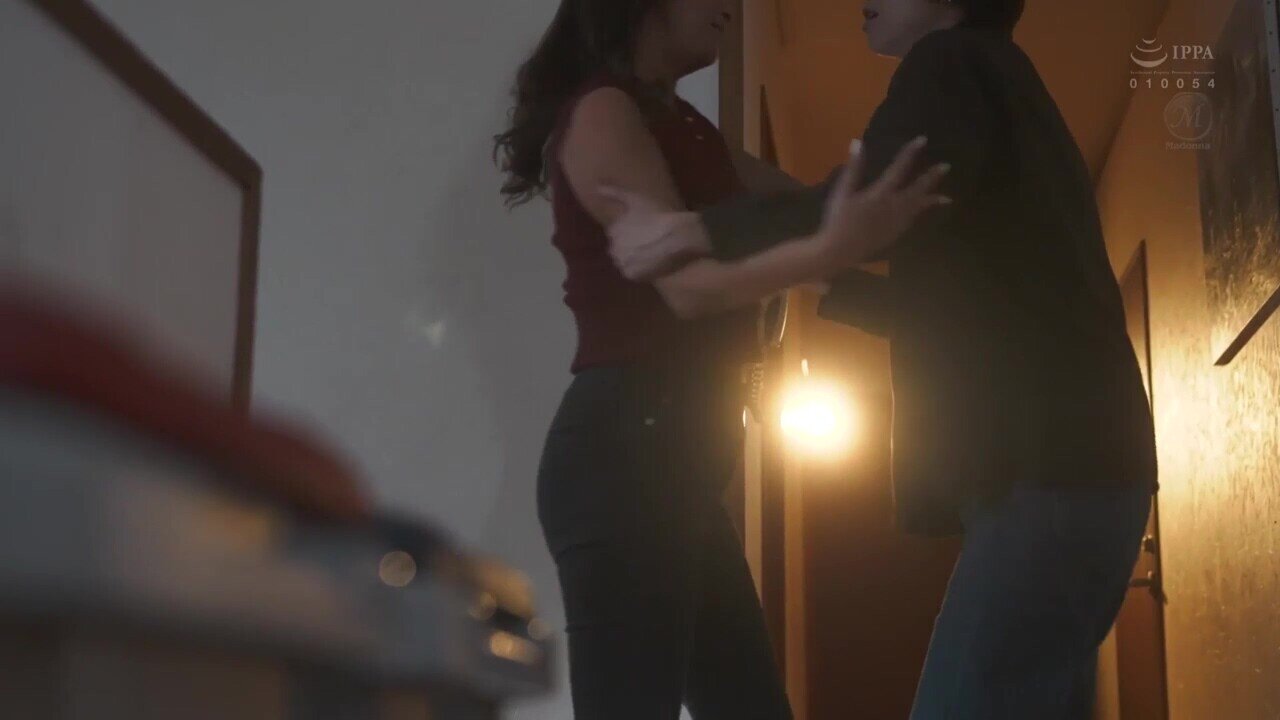Tante Tobrut Suka Kontol Brondong